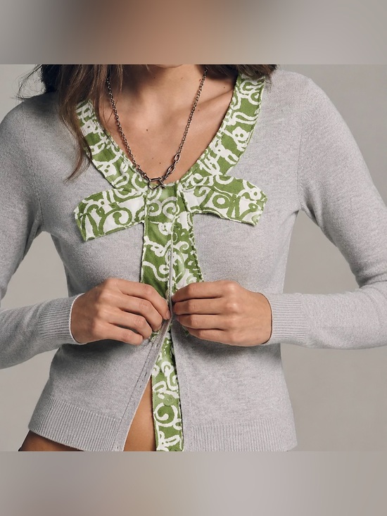 Anthropologie Sweaters - Anthropologie Moth cardigan with green patterned bow appliqué